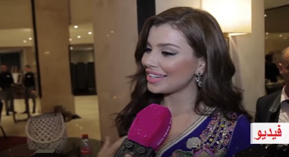 الفنانة حنان لخضر تنفي خضوعها لعملية تجميل الوجه وتوجه هذه الرسالة لإبنة مدينتها الناظور كوثر براني الفنانة حنان لخضر تنفي خضوعها لعملية تجميل الوجه وتوجه هذه الرسالة لإبنة مدينتها الناظور كوثر براني