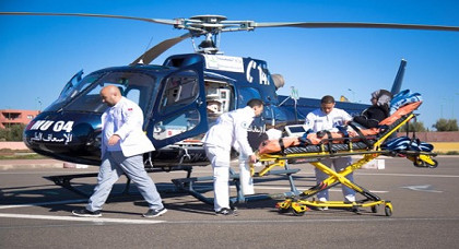 مروحية طبية تنقذ مريضين في حالة حرجة بالناظور صوب المستشفى الجامعي بوجدة مروحية طبية تنقذ مريضين في حالة حرجة بالناظور صوب المستشفى الجامعي بوجدة