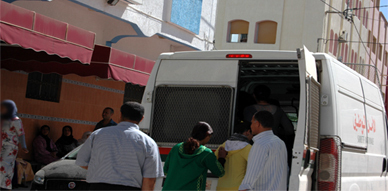 عناصر الشرطة القضائية بالعروي توقف 10 فتيات متهمات بممارسة الدعارة عناصر الشرطة القضائية بالعروي توقف 10 فتيات متهمات بممارسة الدعارة