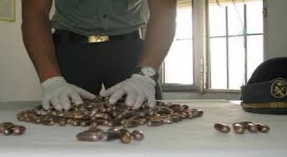 اعتقال خمسة مغاربة حاولوا تهريب الحشيش داخل أجسادهم اعتقال خمسة مغاربة حاولوا تهريب الحشيش داخل أجسادهم