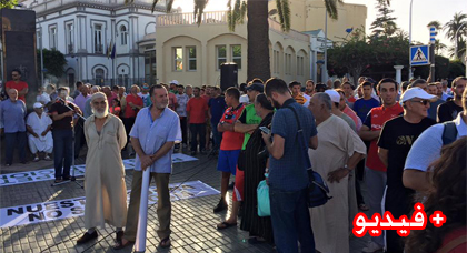 إحتجاجات عارمة لمسلمي مليلية بعد منعهم من إستيراد أضاحي العيد من المغرب إحتجاجات عارمة لمسلمي مليلية بعد منعهم من إستيراد أضاحي العيد من المغرب