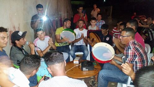 رئيس جماعة سابق نواحي تمسمان يذبح ثورا بعد إستفادة دواوير بطريق معبدة تناهز ال5 ملايير سنتيم رئيس جماعة سابق نواحي تمسمان يذبح ثورا بعد إستفادة دواوير بطريق معبدة تناهز ال5 ملايير سنتيم