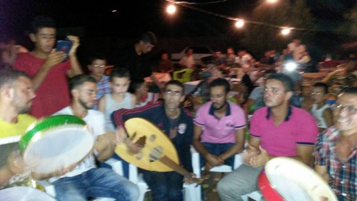 رئيس جماعة سابق نواحي تمسمان يذبح ثورا بعد إستفادة دواوير بطريق معبدة تناهز ال5 ملايير سنتيم رئيس جماعة سابق نواحي تمسمان يذبح ثورا بعد إستفادة دواوير بطريق معبدة تناهز ال5 ملايير سنتيم