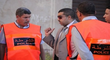 رئيس المنطقة الأمنية للناظور يقوم بزيارات لميناء بني أنصار للوقوف على مدى سير عملية عودة الجالية