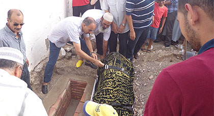 ساكنة ازغنغان تشيع جثمان حفيد الشريف محمد أمزيان لمثواه الأخير