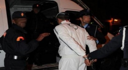أمن الناظور يعتقل شخص اعتدى على مواطن بالسلاح الأبيض بحي إكوناف أمن الناظور يعتقل شخص اعتدى على مواطن بالسلاح الأبيض بحي إكوناف