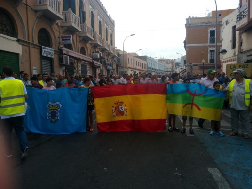 للمرة الثانية.. مسلموا مليلية يخرجون في مسيرة حاشدة للتنديد بقرار منعهم من استيراد أضاحي العيد من المغرب للمرة الثانية.. مسلموا مليلية يخرجون في مسيرة حاشدة للتنديد بقرار منعهم من استيراد أضاحي العيد من المغرب