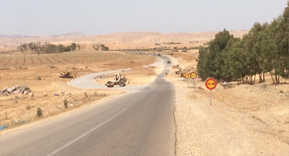 بناء قنطرة بالكبداني على شكل نصف دائرة يثيرسخط نشطاء الفايسبوك على مدبري الشأن العام المحلي بناء قنطرة بالكبداني على شكل نصف دائرة يثيرسخط نشطاء الفايسبوك على مدبري الشأن العام المحلي