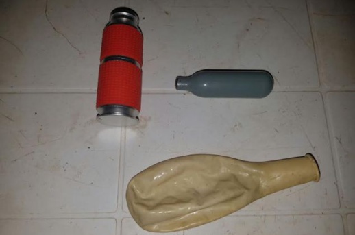 مصادر إعلامية: أفراد الجالية المقيمة بهولندا يغرقون الحسيمة بمسدسات غازية منشطة تثير الضحك مصادر إعلامية: أفراد الجالية المقيمة بهولندا يغرقون الحسيمة بمسدسات غازية منشطة تثير الضحك