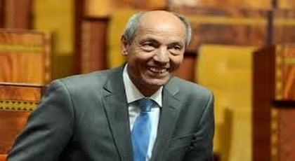 الوزير الريفي الصديقي أقنع إتحاد المقاولات لتغطية علاجات الأسنان بجملة سير الله يعطيك مرض سنان