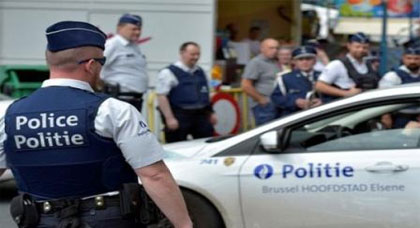 اعتقال مهاجر مغربي اعتدى بسكين على شرطيين بمولينبيك اعتقال مهاجر مغربي اعتدى بسكين على شرطيين بمولينبيك