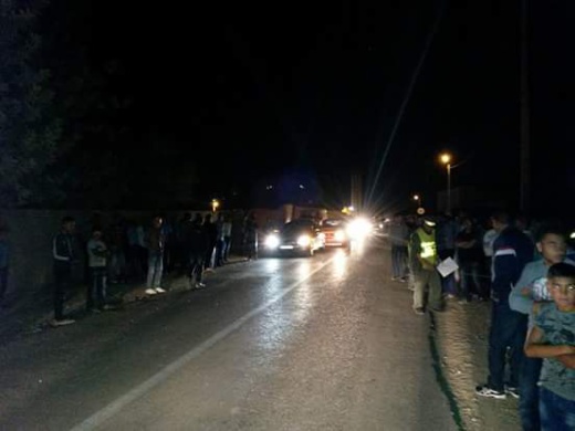 سيارة تصدم مسن كان في طريقه لصلاة العشاء و ترديه قتيلا نواحي بن طيب إقليم الدريوش سيارة تصدم مسن كان في طريقه لصلاة العشاء و ترديه قتيلا نواحي بن طيب إقليم الدريوش