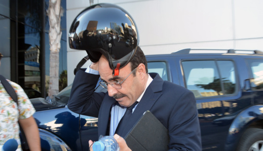 إلياس العماري يركب دراجة نارية وسط مدينة الدار البيضاء لهذا السبب إلياس العماري يركب دراجة نارية وسط مدينة الدار البيضاء لهذا السبب