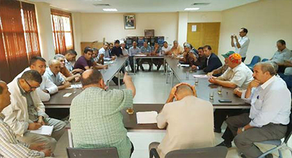 فلاحو الجهة الشرقية ومنهم ناظوريون يؤسسون جمعية لمنتجي الزيتون وتعاونية الساحل المتوسط الخاسر الأكبر فلاحو الجهة الشرقية ومنهم ناظوريون يؤسسون جمعية لمنتجي الزيتون وتعاونية الساحل المتوسط الخاسر الأكبر