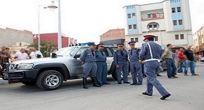 الأمن بعد استنفاره يضع اليد على سارق السلاح الناري والمصوغات الذهبية بسلوان الأمن بعد استنفاره يضع اليد على سارق السلاح الناري والمصوغات الذهبية بسلوان