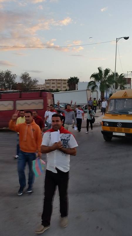 مثير بالصور والفيديو: حملة مضادّة موازية تدعو إلى مقاطعة الإنتخابات الآنية وسط حصار أمني بمدينة الناظور