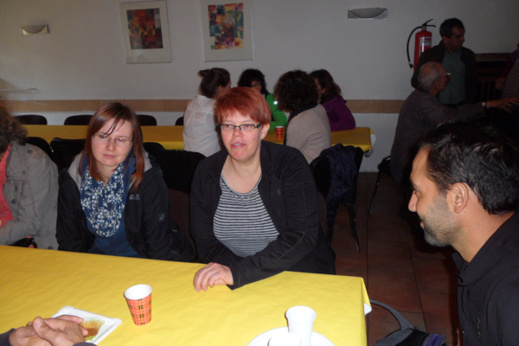 مسجد الموحدين بمدينة "اسن" الألمانية يفتح أبوابه لغير المسلمين لتعريفهم بالإسلام مسجد الموحدين بمدينة "اسن" الألمانية يفتح أبوابه لغير المسلمين لتعريفهم بالإسلام