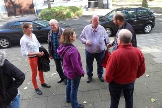 مسجد الموحدين بمدينة "اسن" الألمانية يفتح أبوابه لغير المسلمين لتعريفهم بالإسلام مسجد الموحدين بمدينة "اسن" الألمانية يفتح أبوابه لغير المسلمين لتعريفهم بالإسلام