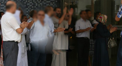 إحتجاجا على التزوير .. سبعة أحزاب تستعد للإحتجاج أمام عمالة الحسيمة إحتجاجا على التزوير .. سبعة أحزاب تستعد للإحتجاج أمام عمالة الحسيمة