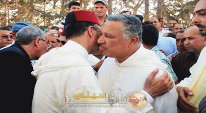 بالصور.. بحضور كبار الشخصيات جنازة مهيبة للبشير المنصوري بالعروي بالصور.. بحضور كبار الشخصيات جنازة مهيبة للبشير المنصوري بالعروي