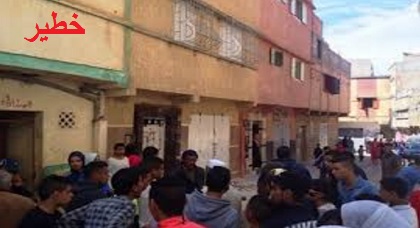 خطير: زوج السيدة المعتقلة بتهمة "الاعتداء" على مدير مدرسة يُحاول حرق ذاته بسبب إحساسه بالحكرة بالعروي خطير: زوج السيدة المعتقلة بتهمة "الاعتداء" على مدير مدرسة يُحاول حرق ذاته بسبب إحساسه بالحكرة بالعروي