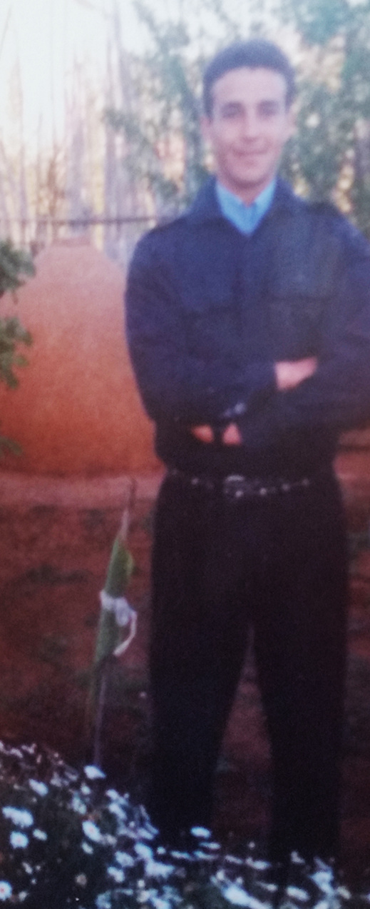 بعدما عجَّل إختفاؤه برحيل والده.. عائلة مختاري تبحث عن إبنها الذي خرج منذ سنة 2008 ولم يعد بعدما عجَّل إختفاؤه برحيل والده.. عائلة مختاري تبحث عن إبنها الذي خرج منذ سنة 2008 ولم يعد