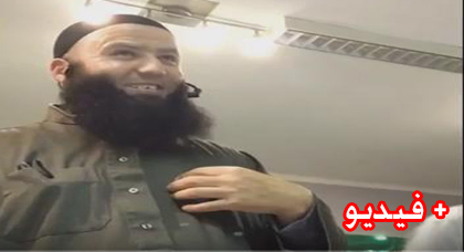 ابن علي: حديثي عن سوء نظافة النساء هو من باب الخوف عليهن من "خطافات" الرجال في الشوارع و البارات ابن علي: حديثي عن سوء نظافة النساء هو من باب الخوف عليهن من "خطافات" الرجال في الشوارع و البارات