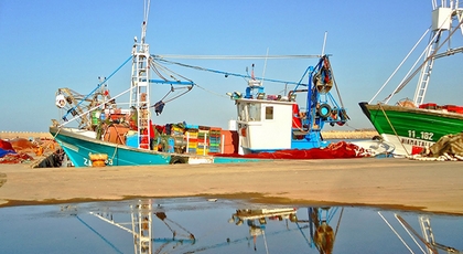 المدير الجهوي للصيد بالناظور يعد بإصلاح البنية التحتية للميناء في القريب العاجل