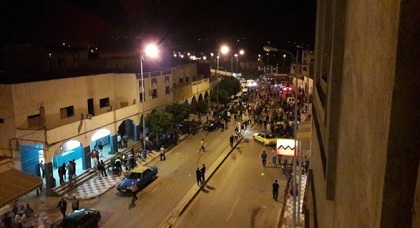 نشطاء لناظورسيتي: تم منعنا في إمزورن وآيت بوعياش وبويكيدان من الالتحاق بالمتضاهرين وسط الحسيمة نشطاء لناظورسيتي: تم منعنا في إمزورن وآيت بوعياش وبويكيدان من الالتحاق بالمتضاهرين وسط الحسيمة