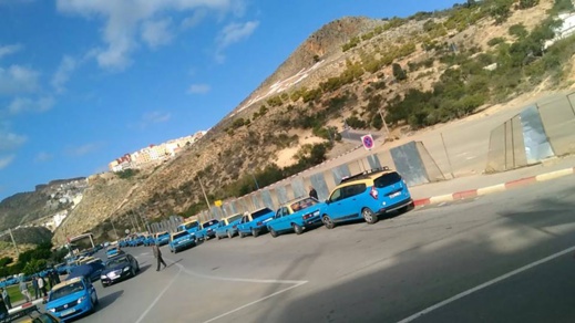 سائقو سيارات الأجرة يستنكرون إغراق الحسيمة بالمأذونيات وانتشار النقل السري وهذه مطالبهم