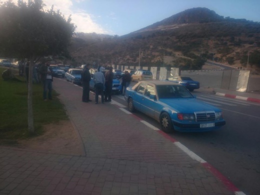 سائقو سيارات الأجرة يستنكرون إغراق الحسيمة بالمأذونيات وانتشار النقل السري وهذه مطالبهم سائقو سيارات الأجرة يستنكرون إغراق الحسيمة بالمأذونيات وانتشار النقل السري وهذه مطالبهم