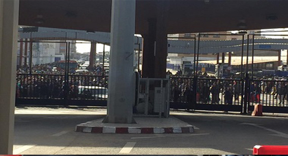 السلطات الأمنية بمدينة مليلية المحتلة: لهذا السبب تم إغلاق معبر بني نصار أمس السبت 