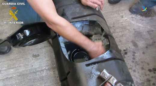 مليلية.. حجز كمية مهمة من الحشيش مخبأة داخل خزان وقود سيارة مرقمة بألمانيا