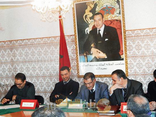 منتخبو جماعة أركمان يصادقون على إتفاقية النقل المدرسي وإتفاقية إحداث مركز سوسيورياضي بالجماعة منتخبو جماعة أركمان يصادقون على إتفاقية النقل المدرسي وإتفاقية إحداث مركز سوسيورياضي بالجماعة