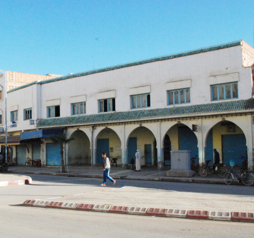 لا تفوتوا الفرصة.. منزل وسط مدينة الدريوش مطل على الشارع الرئيسي للبيع بثمن مناسب لا تفوتوا الفرصة.. منزل وسط مدينة الدريوش مطل على الشارع الرئيسي للبيع بثمن مناسب