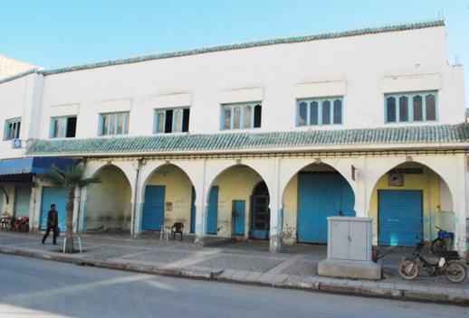 لا تفوتوا الفرصة.. منزل وسط مدينة الدريوش مطل على الشارع الرئيسي للبيع بثمن مناسب لا تفوتوا الفرصة.. منزل وسط مدينة الدريوش مطل على الشارع الرئيسي للبيع بثمن مناسب