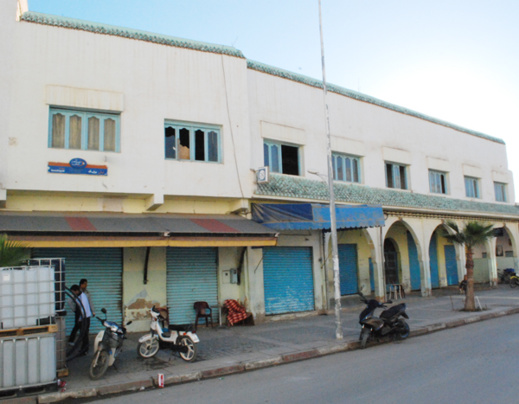 لا تفوتوا الفرصة.. منزل وسط مدينة الدريوش مطل على الشارع الرئيسي للبيع بثمن مناسب لا تفوتوا الفرصة.. منزل وسط مدينة الدريوش مطل على الشارع الرئيسي للبيع بثمن مناسب