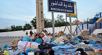 نشطاء بمدينة الناظور يدعون الى النزول الى الشارع للاحتجاج على إنتشار "الأزبال" و إحتلال الملك العمومي نشطاء بمدينة الناظور يدعون الى النزول الى الشارع للاحتجاج على إنتشار "الأزبال" و إحتلال الملك العمومي