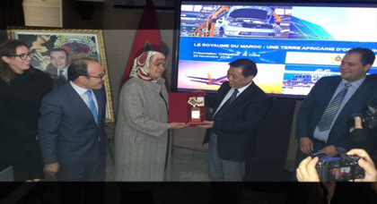 بعد تعثر ابن كيران في مشاوراته.. إلياس العماري يقترح تشكيل الحكومة من زوجات الأمناء العامين للأحزاب بعد تعثر ابن كيران في مشاوراته.. إلياس العماري يقترح تشكيل الحكومة من زوجات الأمناء العامين للأحزاب