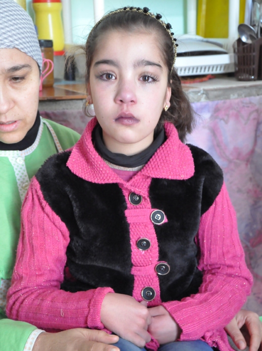 نداء إنساني عاجل لإنقاذ الطفلة "هند" في حاجة إلى عملية جراحية مستعجلة على مستوى القلب نداء إنساني عاجل لإنقاذ الطفلة "هند" في حاجة إلى عملية جراحية مستعجلة على مستوى القلب