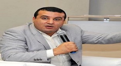 الحقوقي الخياري: لا وجود لأي دليل علمي بعد على العلاقة بين قنابل الغازات السامة وانتشار "السرطان" بالريف