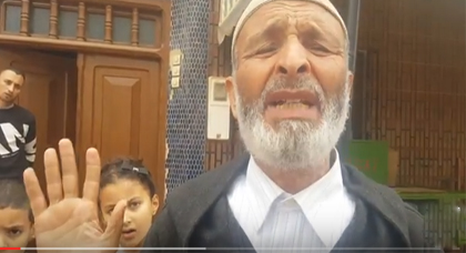 والد محسن فكري: إبني مات وهو يحمل معه حقيقة ما حدث في تلك الليلة ومازلت أنتظر نتائج التحقيق والد محسن فكري: إبني مات وهو يحمل معه حقيقة ما حدث في تلك الليلة ومازلت أنتظر نتائج التحقيق