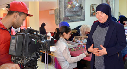 القناة الثانية تحل بالدريوش لإنجاز بورتريه حول مسار الفاعلة الجمعوية جميلة قيشوحي القناة الثانية تحل بالدريوش لإنجاز بورتريه حول مسار الفاعلة الجمعوية جميلة قيشوحي