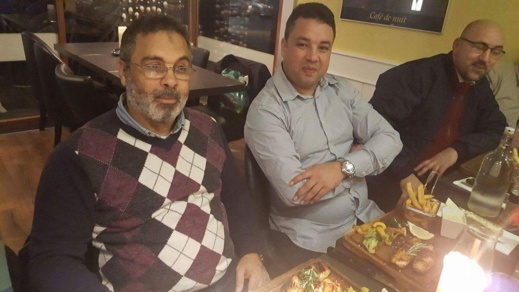 نشطاء مغاربة بالدانمارك يعقدون اجتماعا تشاوريا للتداول في الشؤون المطروحة لصالح الجالية المغربية نشطاء مغاربة بالدانمارك يعقدون اجتماعا تشاوريا للتداول في الشؤون المطروحة لصالح الجالية المغربية