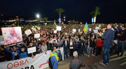 نشطاء حراك الحسيمة يقررون التعبئة بمدينة الناظور وهذا موعد اللقاء بساحة التحرير نشطاء حراك الحسيمة يقررون التعبئة بمدينة الناظور وهذا موعد اللقاء بساحة التحرير