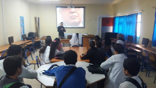 الإعلامي رضوان بنداود يُلقّن لتلامذة ثانوية "ابن سينا" التأهيلية كيفية التقاط الصورة الصحفية الإعلامي رضوان بنداود يُلقّن لتلامذة ثانوية "ابن سينا" التأهيلية كيفية التقاط الصورة الصحفية