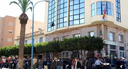 بسبب مرونة الإجراءات.. اقبال كبير على طلبات التأشيرة السياحية لدى قنصلية إسبانيا بالناظور بسبب مرونة الإجراءات.. اقبال كبير على طلبات التأشيرة السياحية لدى قنصلية إسبانيا بالناظور