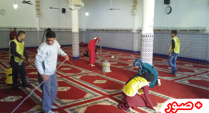 النادي الصحة والدعم الإجتماعي بثانوية الفيض التأهيلية بالناظور ينظم حملة نظافة بمسجد ابنعيساتا النادي الصحة والدعم الإجتماعي بثانوية الفيض التأهيلية بالناظور ينظم حملة نظافة بمسجد ابنعيساتا