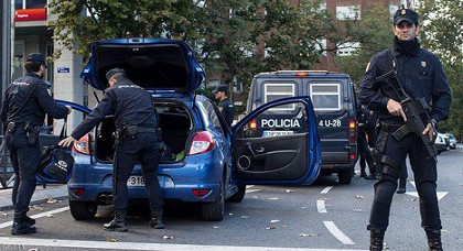 إسبانيا تعتقل مغربيا بشبهة قيادته خلية متطرفة على أراضيها إسبانيا تعتقل مغربيا بشبهة قيادته خلية متطرفة على أراضيها