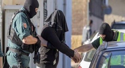 إسبانيا تعتقل مغربيين بتهمة الدعاية لداعش وتمويلها